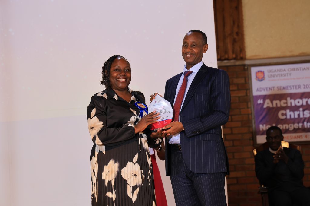 UCU PROF. ELIZABETH